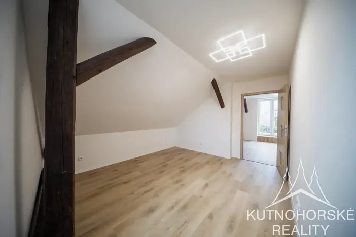 Prodej rodinného domu, Červené Pečky, Husova, 177 m2