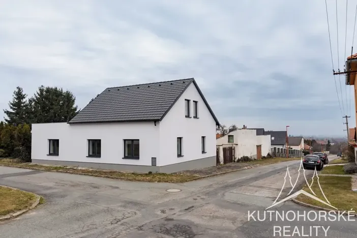 Prodej rodinného domu, Červené Pečky, Husova, 177 m2