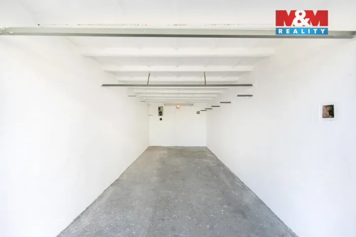Pronájem garáže, Plzeň, Rokycanská, 19 m2