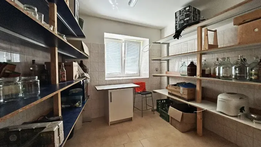 Prodej ubytování, Dešov, 2827 m2