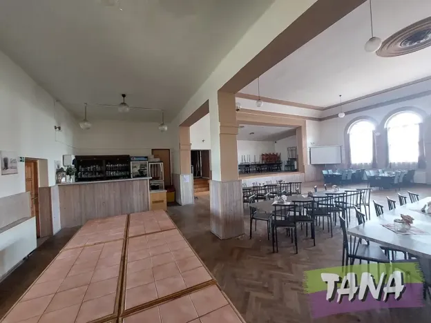 Prodej restaurace, Nová Ves u Bakova, 640 m2