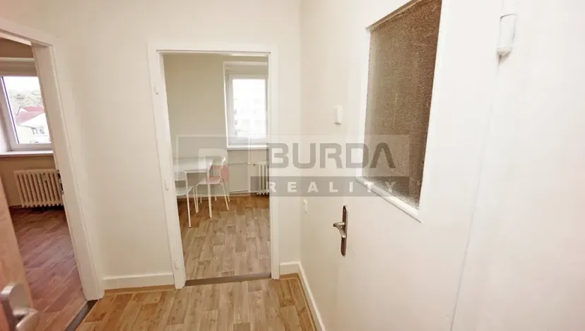 Pronájem bytu 1+1, Neratovice, 27 m2