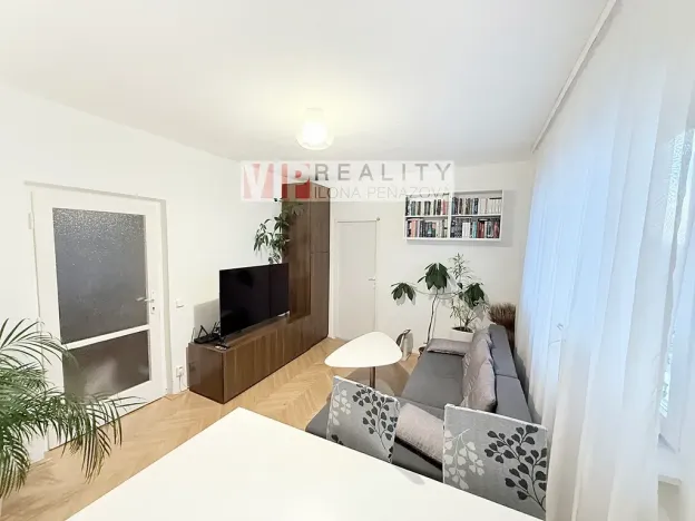 Prodej bytu 3+1, Brno, Krásného, 57 m2