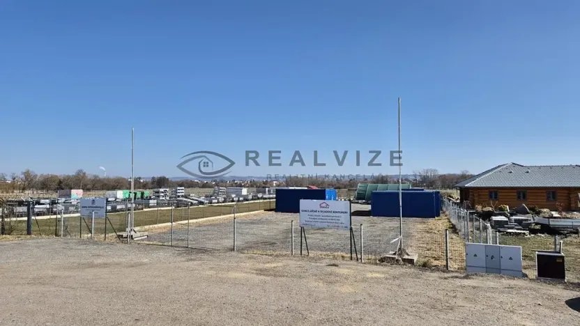 Prodej komerčního pozemku, Planá, 1983 m2