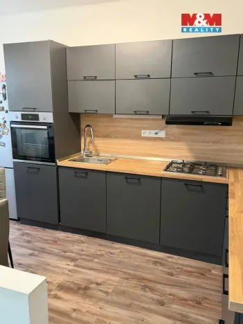 Pronájem bytu 2+1, Ostrava - Poruba, Porubská, 60 m2