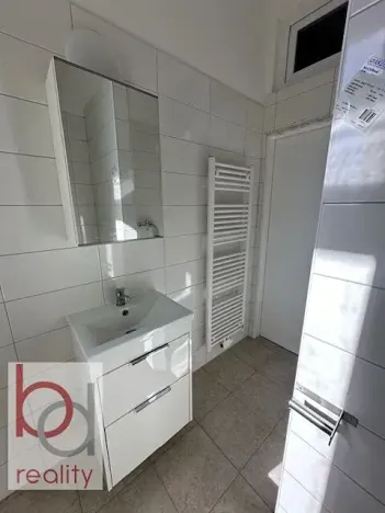 Pronájem bytu 1+kk, České Budějovice, Matice školské, 20 m2