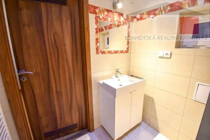 Pronájem bytu 2+kk, Praha - Vysočany, Na břehu, 51 m2