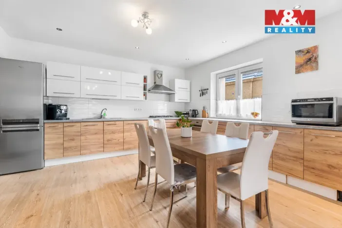 Prodej rodinného domu, Nová Ves nad Nisou, 168 m2