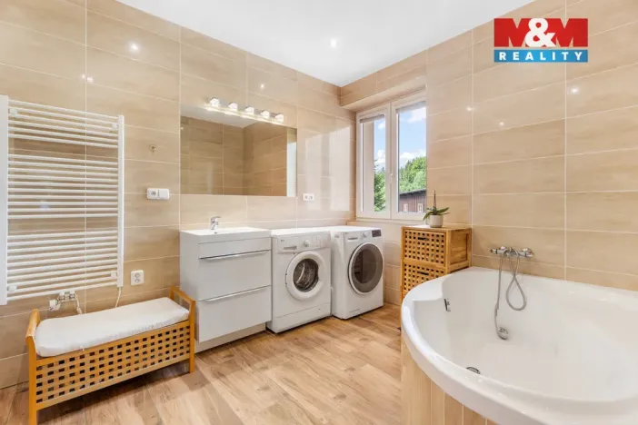 Prodej rodinného domu, Nová Ves nad Nisou, 168 m2