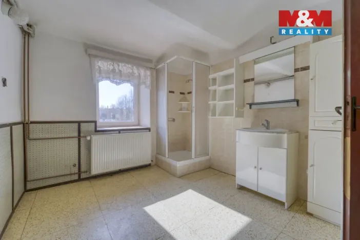 Prodej rodinného domu, Kladruby, Husova, 131 m2