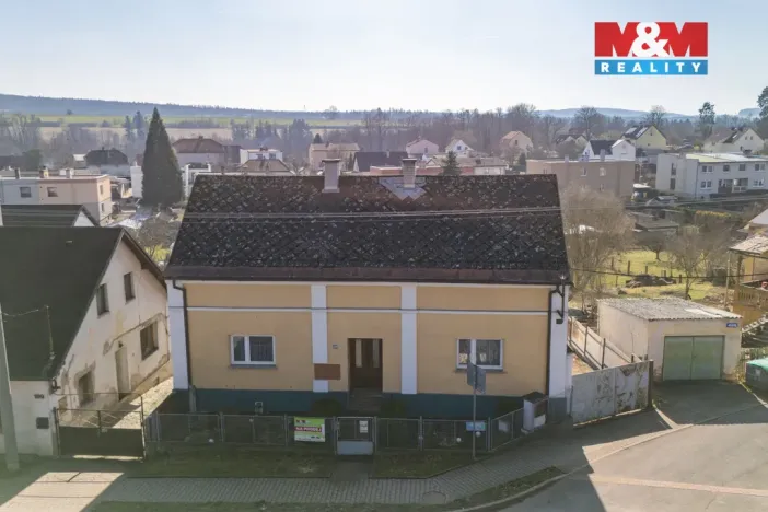 Prodej rodinného domu, Kladruby, Husova, 131 m2