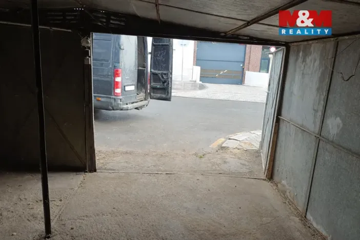 Prodej garáže, Praha, Závišova, 50 m2