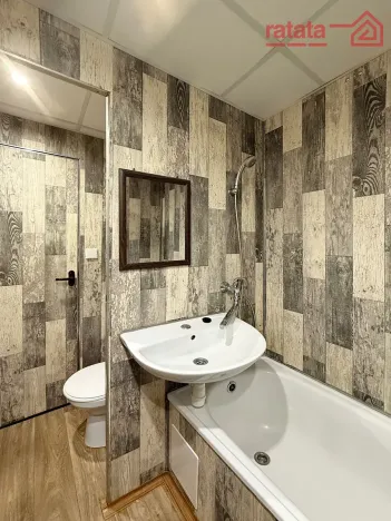 Pronájem bytu 2+1, Chomutov, Březenecká, 64 m2