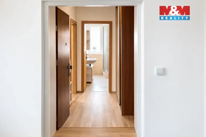 Prodej bytu 1+kk, Praha, Záveská, 32 m2