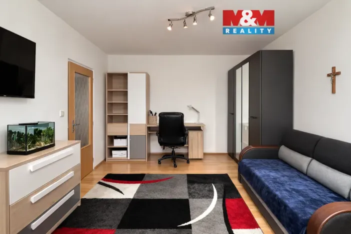 Prodej bytu 1+1, Karlovy Vary - Stará Role, Školní, 35 m2