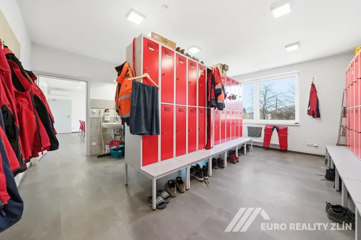 Prodej výrobních prostor, Zlín, Šrámkova, 643 m2