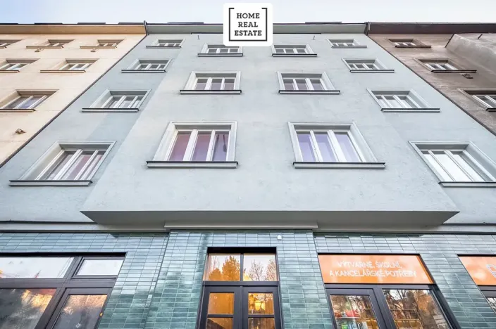Prodej bytu 2+kk, Praha - Strašnice, Černokostelecká, 40 m2
