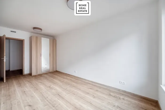 Pronájem bytu 2+kk, Praha - Vysočany, Kolbenova, 55 m2