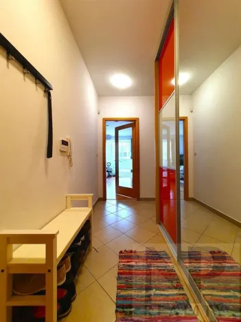 Pronájem bytu 2+kk, Praha - Hlubočepy, Do Klukovic, 64 m2