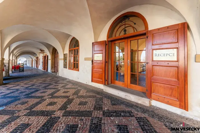 Pronájem kanceláře, Praha - Hradčany, Loretánské náměstí, 36 m2