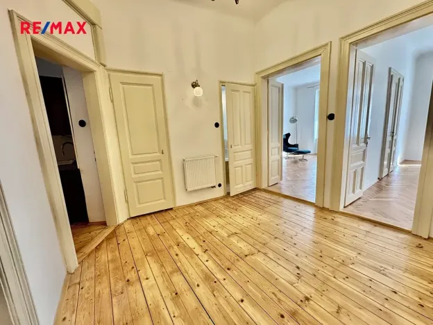 Pronájem bytu 3+1, Praha - Vinohrady, Slezská, 97 m2