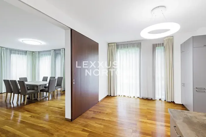 Pronájem bytu 5+1, Praha - Bubeneč, Pod kaštany, 193 m2