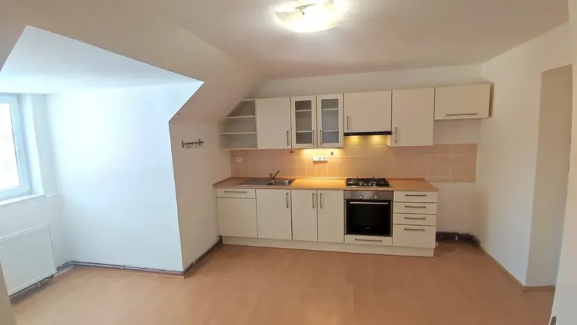 Pronájem bytu 2+kk, Hradec Králové, Letců, 48 m2