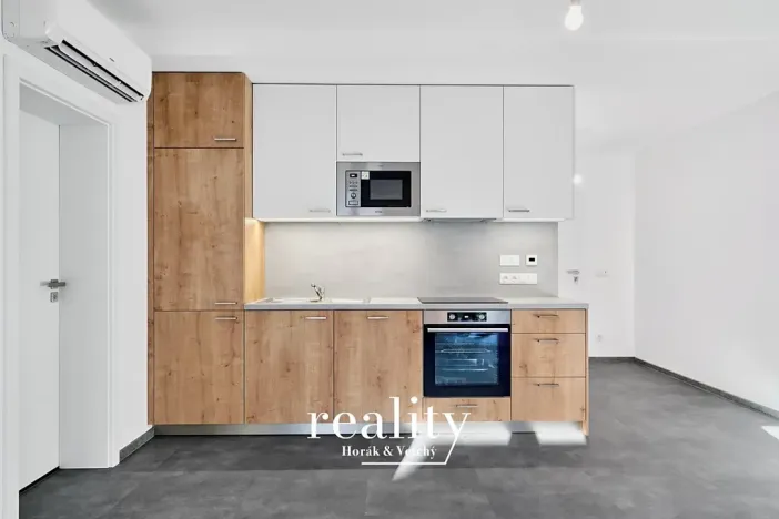 Pronájem bytu 2+kk, Znojmo, Třešňová, 56 m2