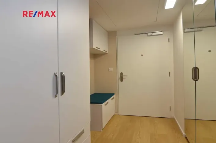 Pronájem bytu 1+kk, Praha - Stodůlky, Hábova, 38 m2