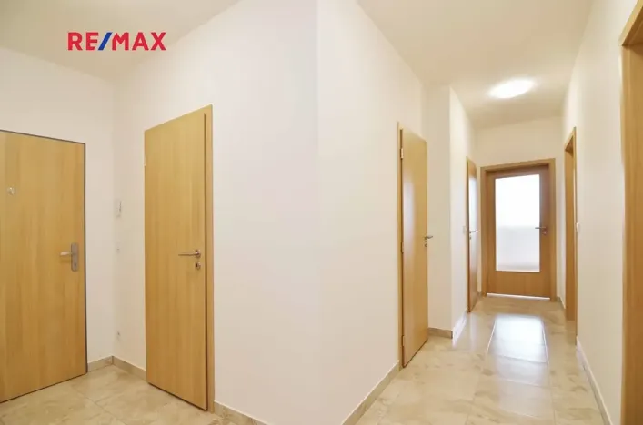 Pronájem bytu 3+kk, Praha - Hlubočepy, Fabiánové, 69 m2