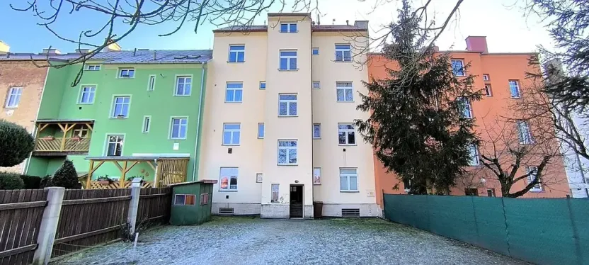 Prodej bytu 1+1, Cheb, Vančurova, 68 m2