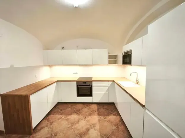 Pronájem bytu 2+1, Praha - Hradčany, Úvoz, 65 m2