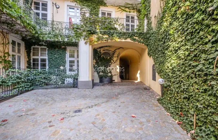 Pronájem bytu 2+kk, Praha - Malá Strana, Vlašská, 73 m2