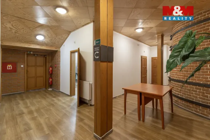 Prodej restaurace, Černotín, 2100 m2