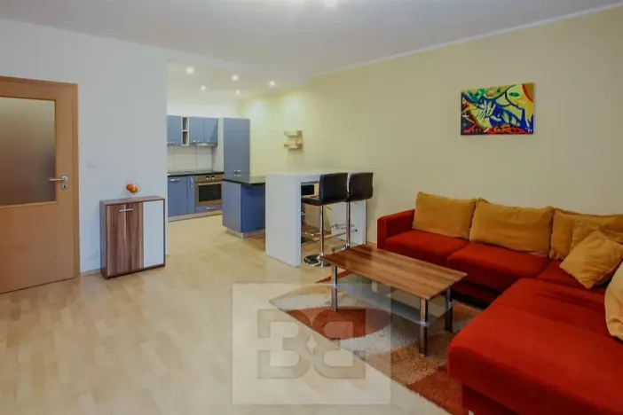 Pronájem bytu 2+kk, Praha - Holešovice, V háji, 54 m2