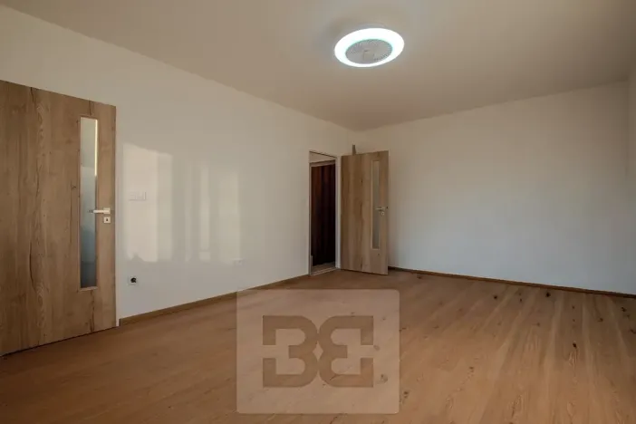Pronájem bytu 1+1, Praha - Střížkov, Bínova, 32 m2