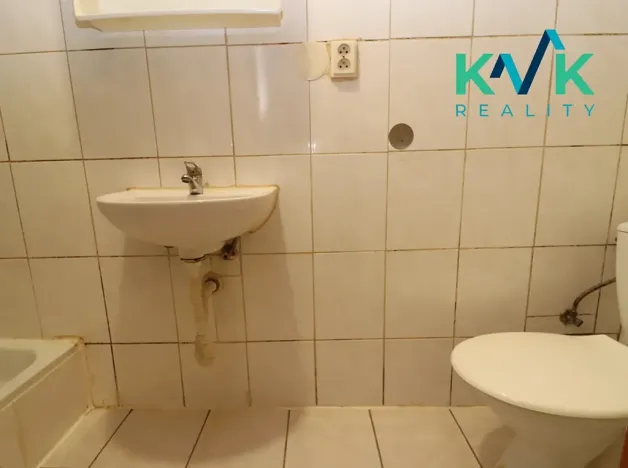 Pronájem bytu 1+1, Karlovy Vary, Lad. Koubka, 29 m2