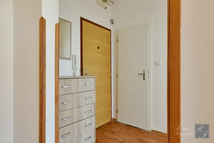 Pronájem bytu 2+kk, Ústí nad Labem, Brandtova, 43 m2