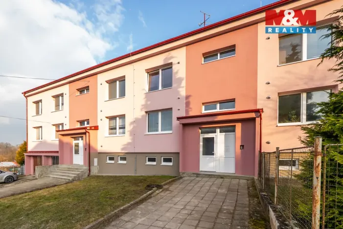 Prodej bytu 2+1, Uherčice, 62 m2