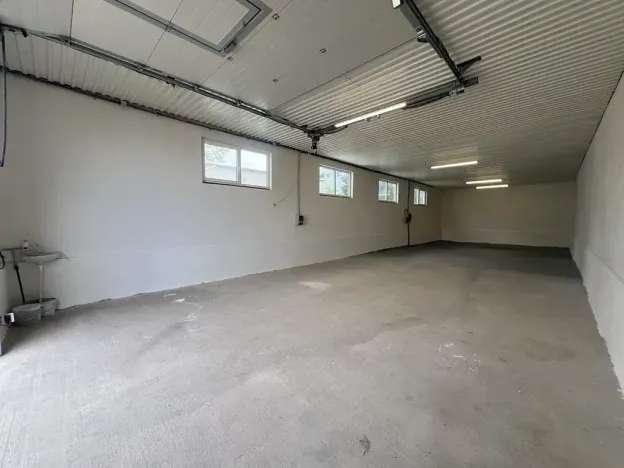 Pronájem skladu, Brno, Kaštanová, 130 m2