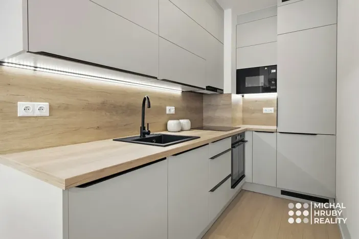 Prodej bytu 2+kk, Ostrava, Výstavní, 40 m2