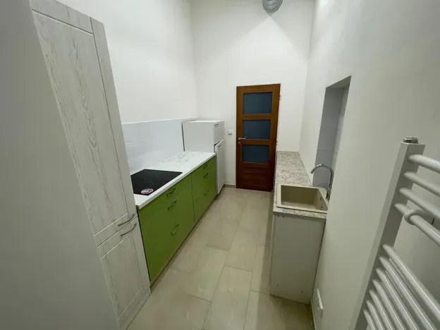 Pronájem kanceláře, Opava, Provaznická, 430 m2