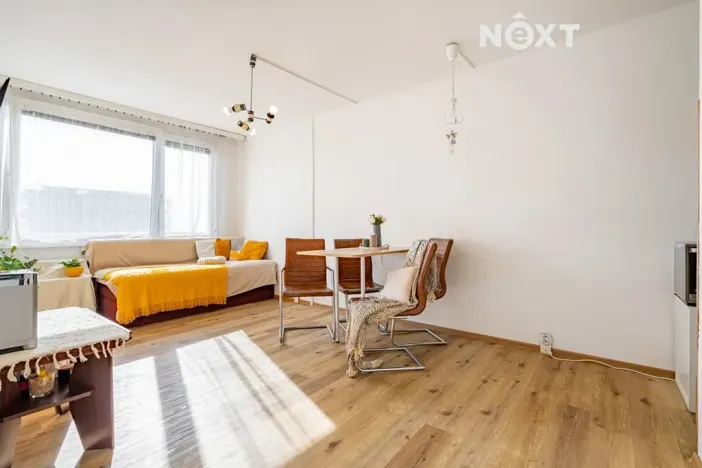 Prodej bytu 2+kk, Praha - Prosek, Prosecká, 41 m2