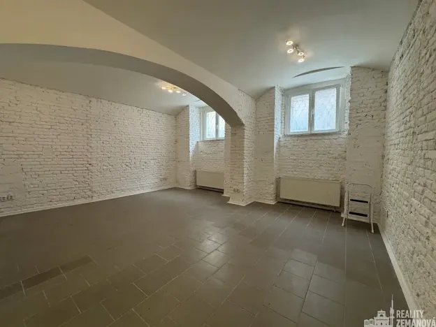 Pronájem kanceláře, Praha - Holešovice, Jirečkova, 240 m2