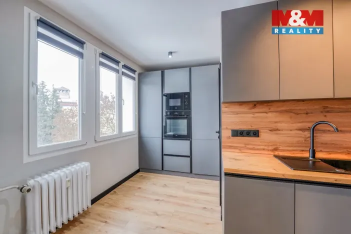 Prodej bytu 4+1, Tachov, Bělojarská, 84 m2