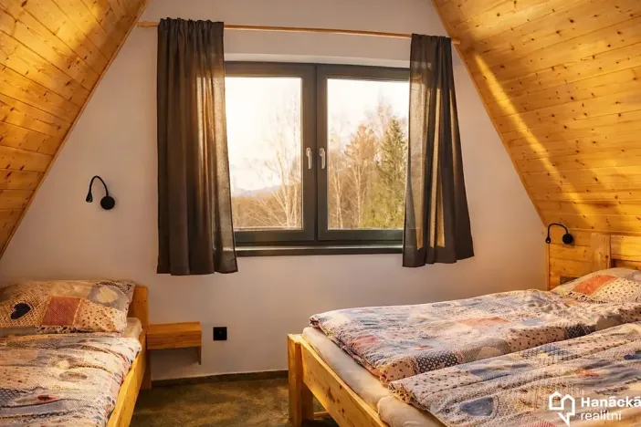 Prodej chaty, Lipová-lázně, 976 m2