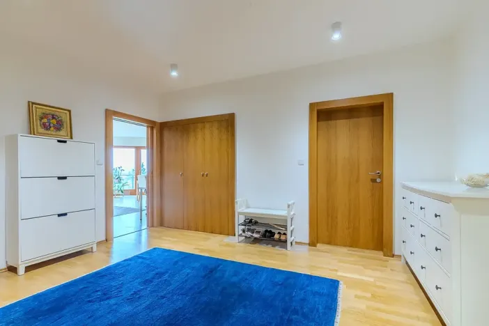 Pronájem bytu 5+kk, Praha - Podolí, Na hřebenech II, 172 m2