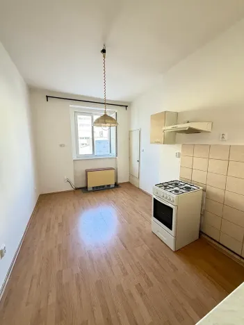Pronájem bytu 2+kk, Praha - Holešovice, Poupětova, 52 m2
