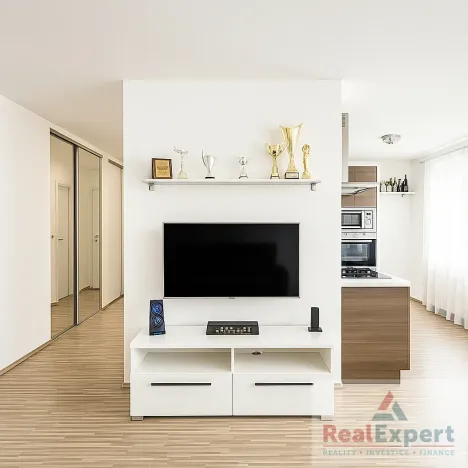 Pronájem bytu 2+kk, Praha - Záběhlice, Choceradská, 57 m2