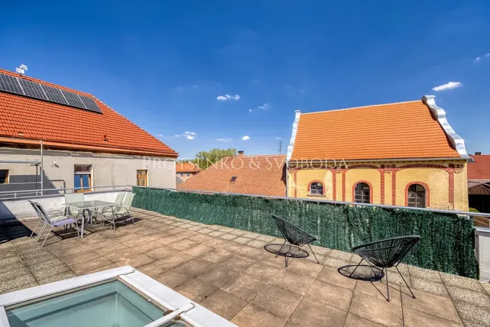 Prodej ubytování, Batelov, Třešťská, 490 m2